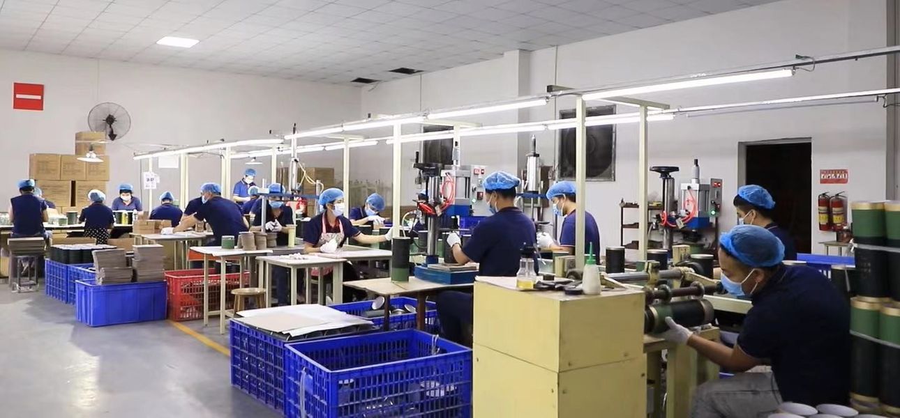 Dongguan Yongjian Paper Products Co., Ltd خط إنتاج المصنع